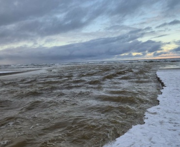 Dębki – zima nad Bałtykiem