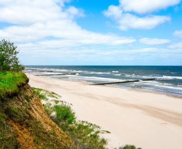 Plaża pełna tajemnic - odkryj Trzęsacz