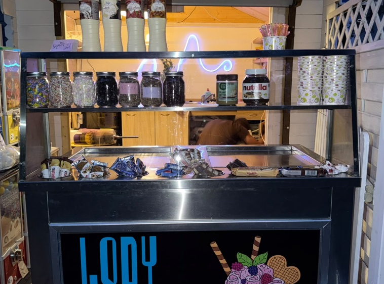 Lody Tajskie  